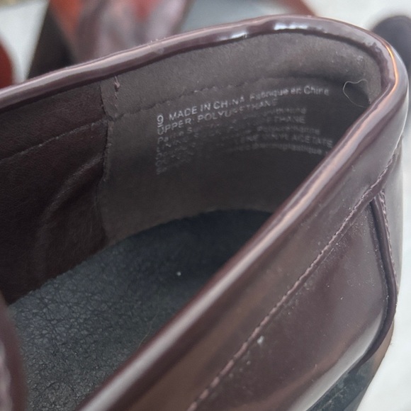 American Eagle Brown/Wine Loafers with gold Metal Detail - Picture 4 of 6